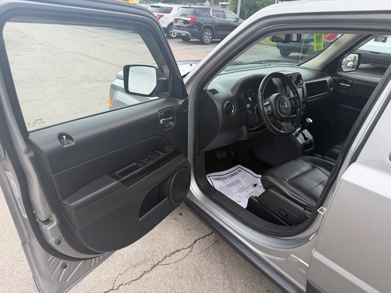 Used 2016 Jeep Patriot High Altitude AWD/4WD image 9