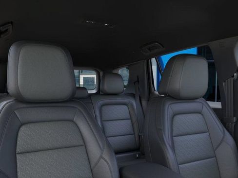 New 2026 Chevrolet Equinox LT w/ Convenience Package II FWD image 24