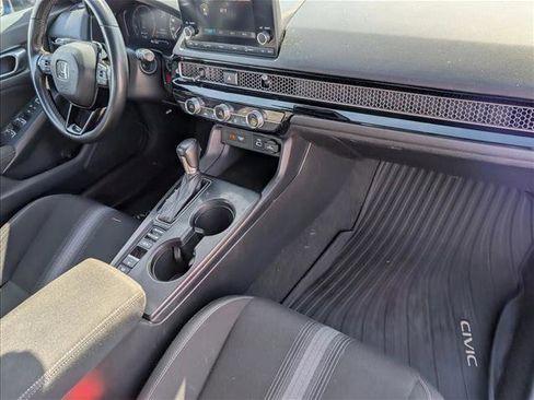Used 2023 Honda Civic Sport image 20