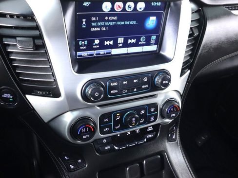 Used 2019 GMC Yukon XL SLT image 16