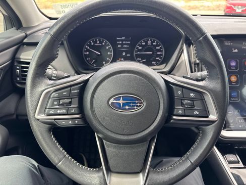 Used 2024 Subaru Outback Premium AWD/4WD image 19