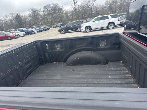 Used 2019 Ford F150 Lariat image 6