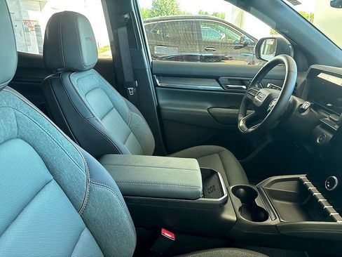Used 2026 GMC Terrain AT4 w/ Technology Package II AWD/4WD image 11