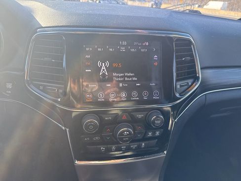 Used 2019 Jeep Grand Cherokee Limited image 35