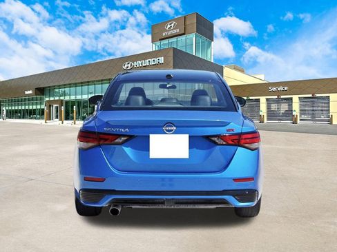 Used 2024 Nissan Sentra SR w/ SR Premium Package image 7