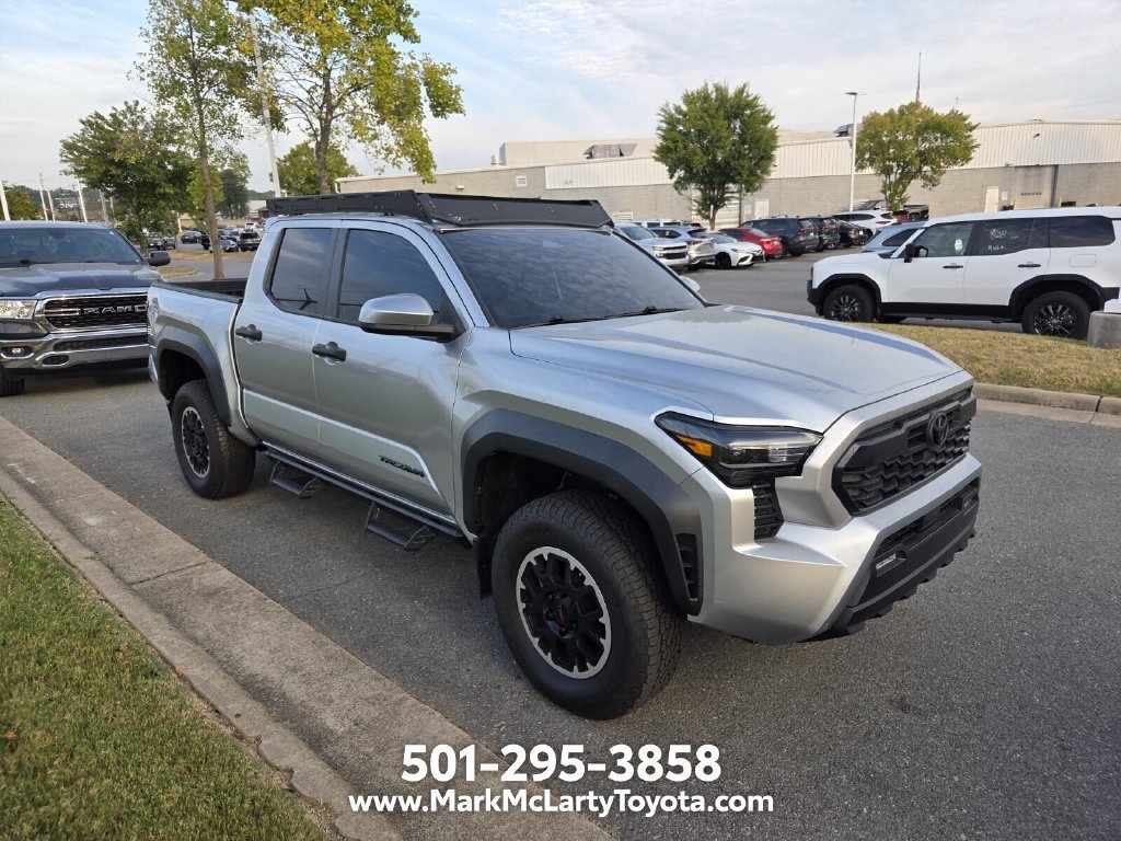 Used 2024 Toyota Tacoma TRD Off-Road AWD/4WD image 3