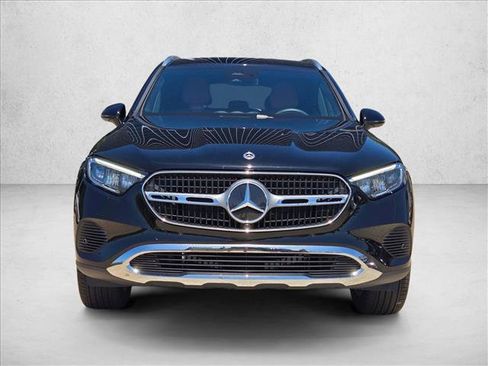 Certified 2026 Mercedes-Benz GLC 300 image 2