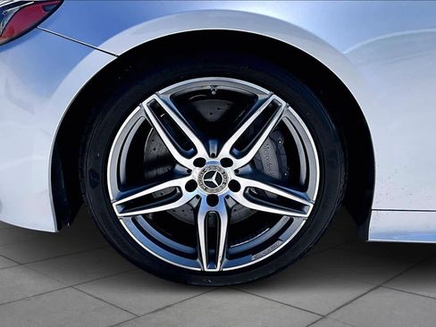 Used 2019 Mercedes-Benz E 450 Coupe w/ AMG Line Package image 10