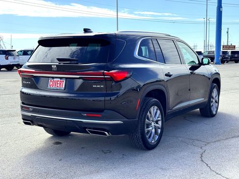Used 2025 Buick Enclave Preferred image 6