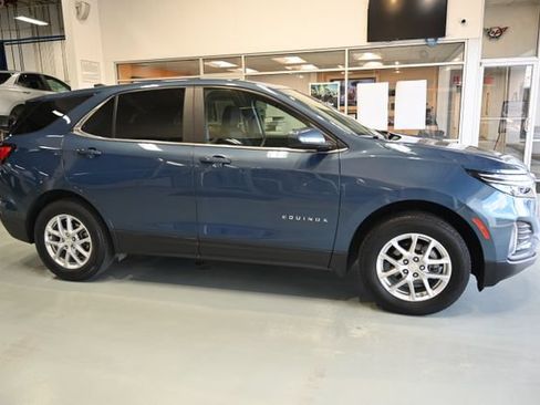 Used 2024 Chevrolet Equinox LT w/ LPO, Floor Liner Package AWD/4WD image 4