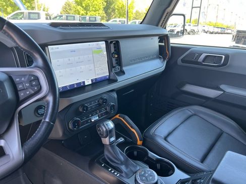 Used 2022 Ford Bronco Badlands w/ Sasquatch Package AWD/4WD image 33