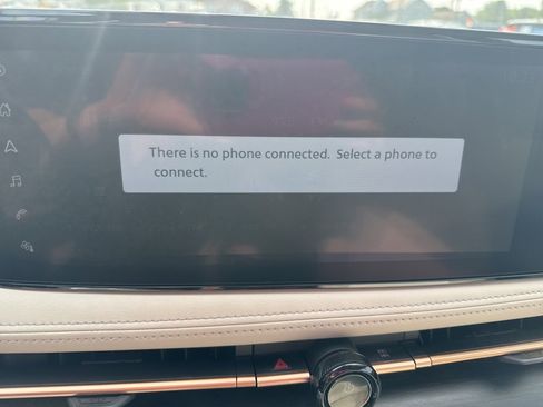 Used 2023 Nissan Ariya FWD image 25