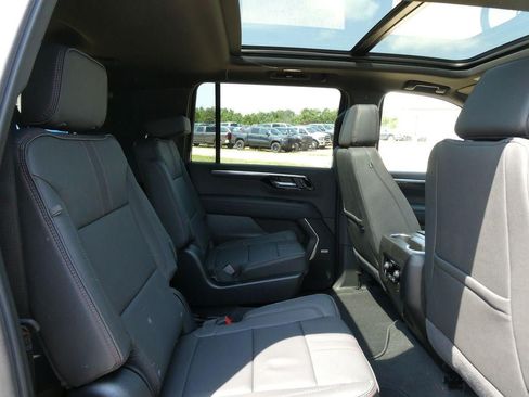 New 2026 Chevrolet Suburban RST w/ Comfort Package AWD/4WD image 11