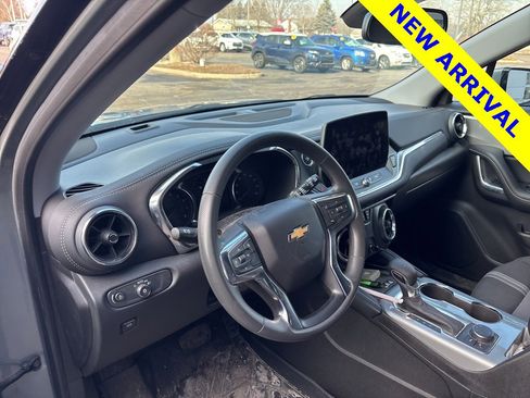 Used 2024 Chevrolet Blazer LT w/ Convenience Package image 4