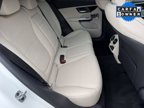 Certified 2024 Mercedes-Benz GLC 300 4MATIC image 31