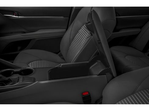 Used 2024 Toyota Camry LE FWD image 10