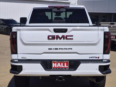 New 2026 GMC Sierra 2500 AT4 w/ AT4 Premium Plus Package AWD/4WD image 4