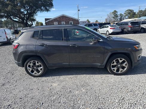 Used 2020 Jeep Compass Limited image 8