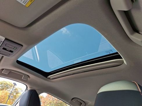 New 2025 Nissan Sentra SR w/ SR Premium Package image 6