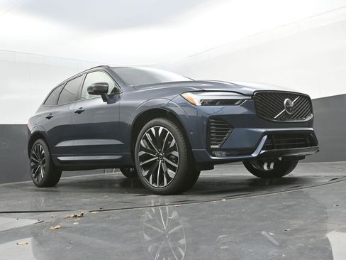 New 2026 Volvo XC60 B5 Ultra w/ Protection Package Premier AWD/4WD image 36