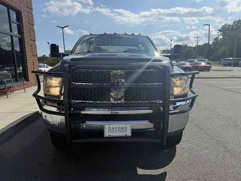 Used 2018 RAM 3500 Tradesman w/ Chrome Appearance Group AWD/4WD image 30