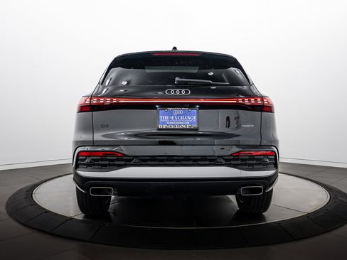 Used 2025 Audi Q5 Premium w/ Convenience Package AWD/4WD image 22