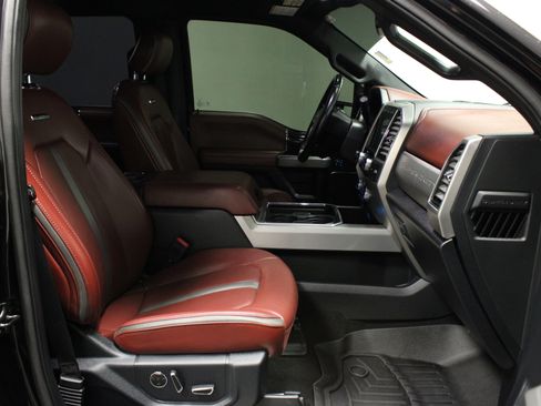 Used 2020 Ford F250 Platinum w/ FX4 Off-Road Package image 17