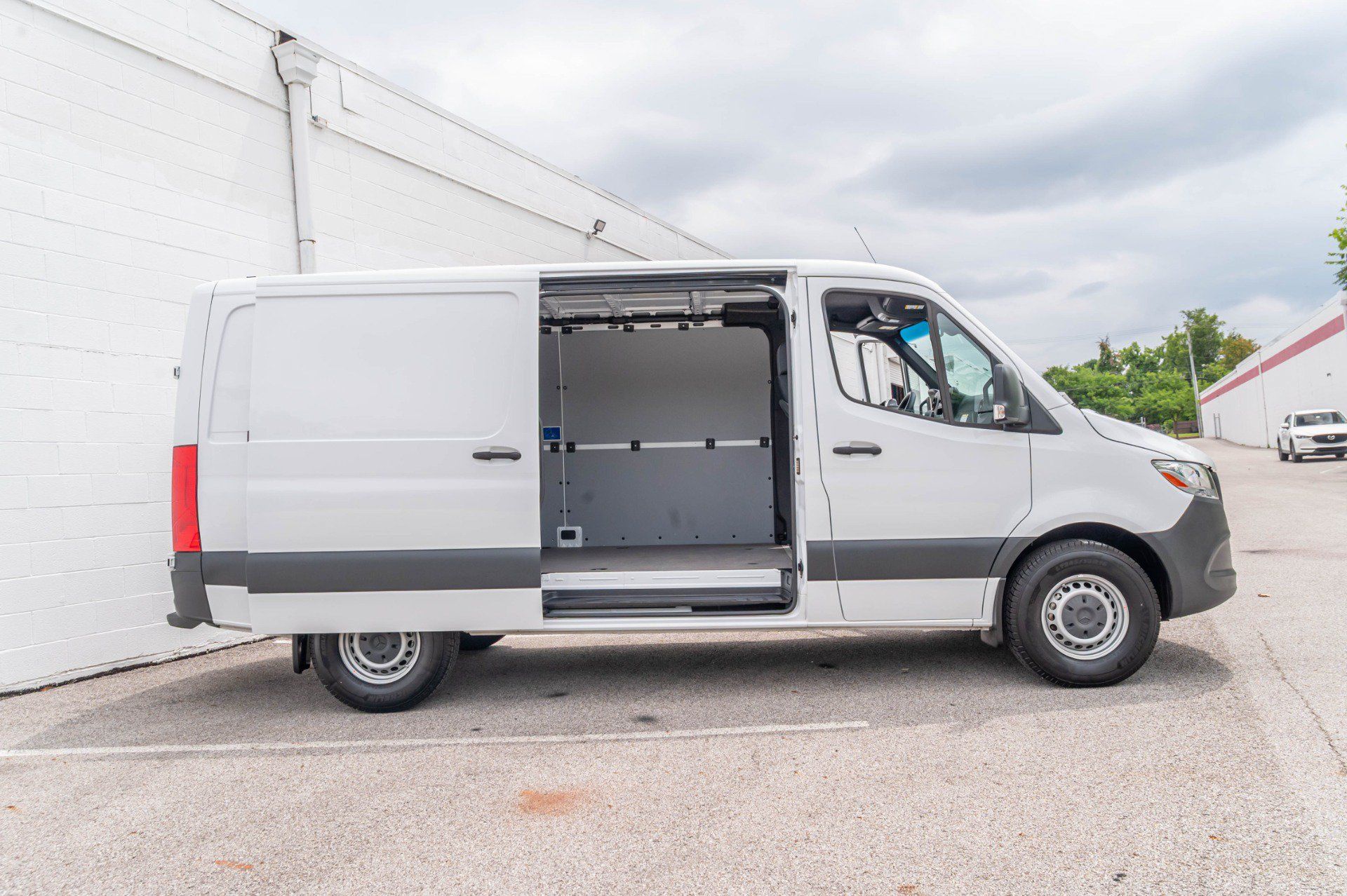 Used 2021 Mercedes-Benz Sprinter 2500 w/ Driver Convenience Package image 52