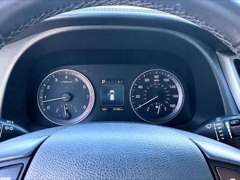 Used 2016 Hyundai Tucson Limited image 19