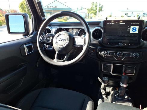 Used 2021 Jeep Wrangler Unlimited Sport image 12