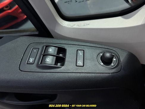 Used 2015 RAM ProMaster 2500 w/ Premium Appearance Group FWD image 15