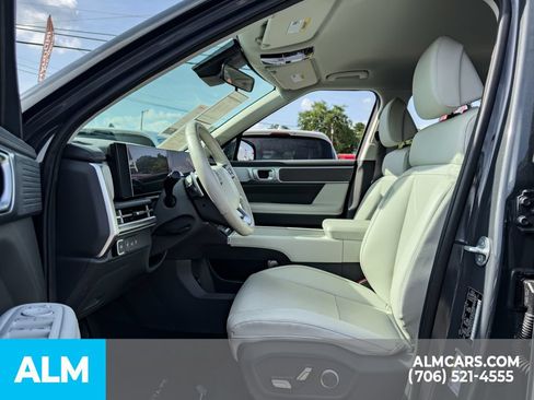 Used 2025 Hyundai Santa Fe SEL AWD/4WD image 10