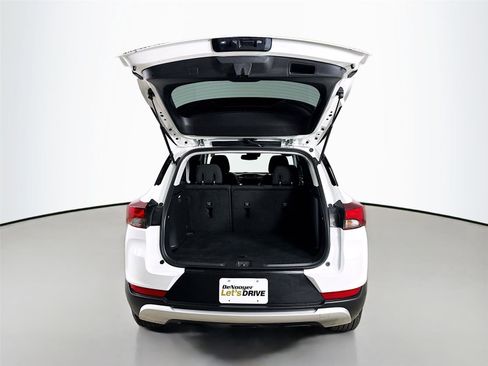 Used 2023 Chevrolet TrailBlazer LT w/ Convenience Package image 24