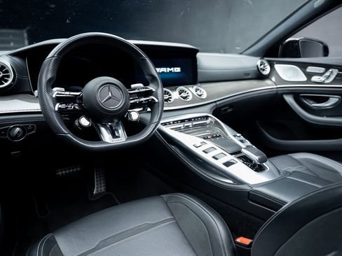 Used 2022 Mercedes-Benz AMG GT 43 image 3