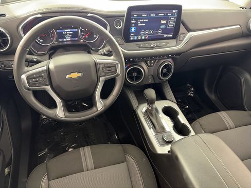Used 2025 Chevrolet Blazer LT FWD image 20