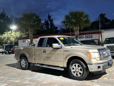 Used 2013 Ford F150 XLT w/ XLT Chrome Pkg image 3