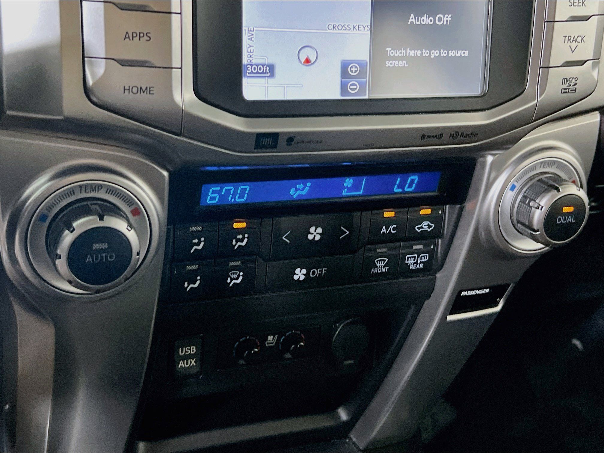 Used 2019 Toyota 4Runner Limited AWD/4WD image 15