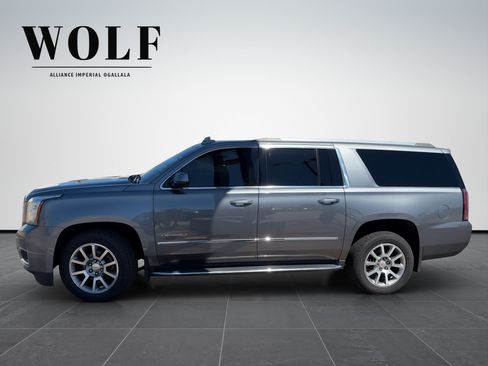 Used 2019 GMC Yukon XL Denali AWD/4WD image 4