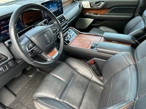 Certified 2023 Lincoln Navigator Black Label image 11