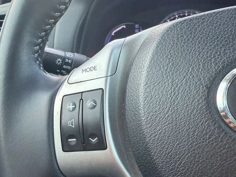 Used 2013 Lexus CT 200h w/ Premium Pkg w/Navigation image 22