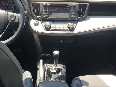 Used 2015 Toyota RAV4 Limited AWD/4WD image 15