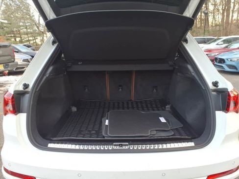 Used 2023 Audi Q3 2.0T Premium w/ Convenience Package image 13