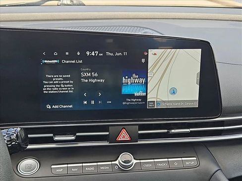 Used 2024 Hyundai Elantra SEL FWD image 15
