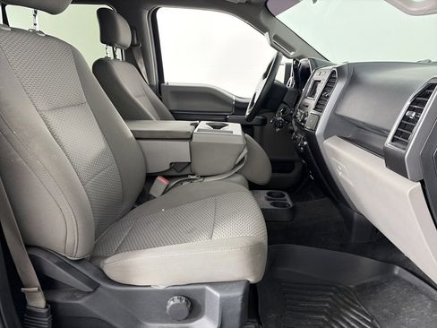 Used 2017 Ford F150 XLT w/ Trailer Tow Package image 30