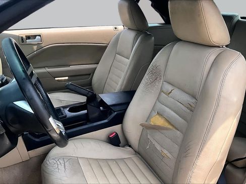 Used 2006 Ford Mustang GT RWD image 7