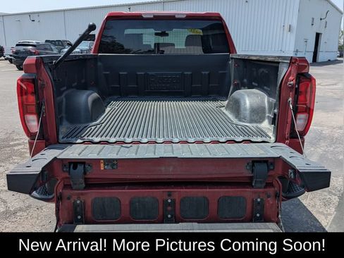 Used 2021 GMC Sierra 1500 Elevation w/ LPO, Elevation Black Package AWD/4WD image 3