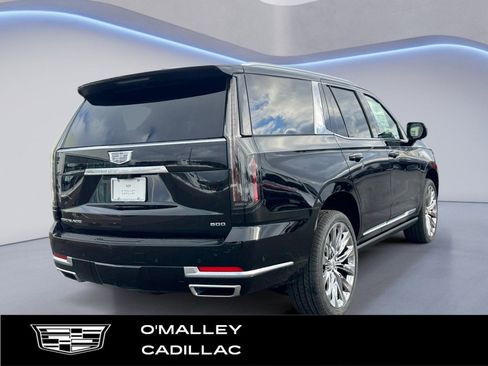 New 2026 Cadillac Escalade Luxury w/ LPO, Radiant Package image 5