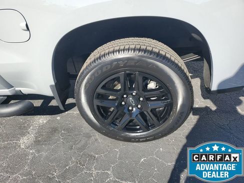 Used 2024 Chevrolet Silverado 1500 Custom w/ Turbomax Blackout Package image 21