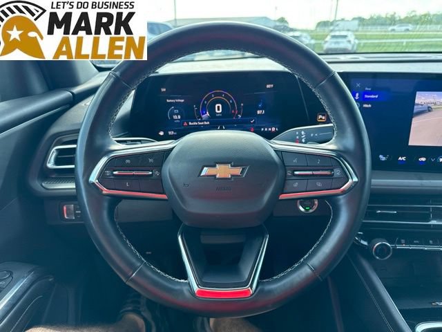 Used 2025 Chevrolet Traverse LT FWD image 12