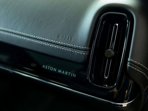 New 2026 Aston Martin DBX 707 image 34